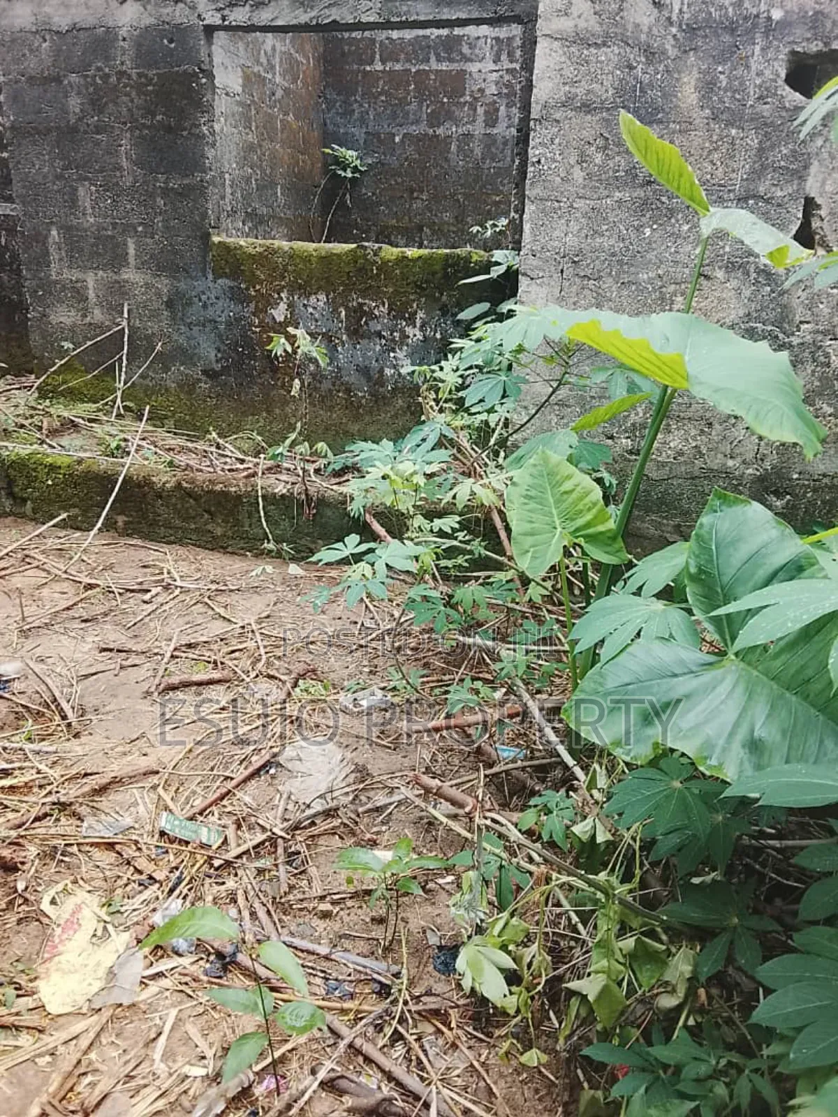 3bdrm Bungalow in Ikot Udoro, Uyo for sale