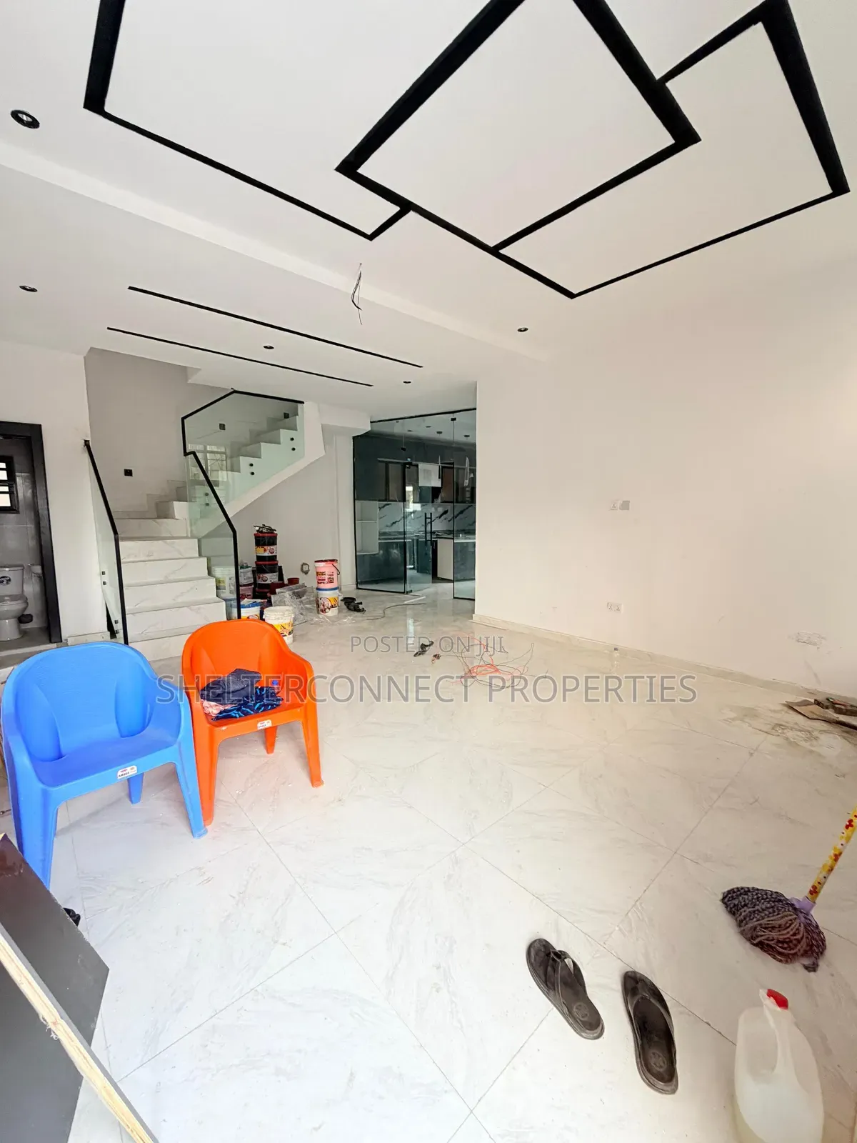 4bdrm Duplex in LSDPC Maryland Estate for sale