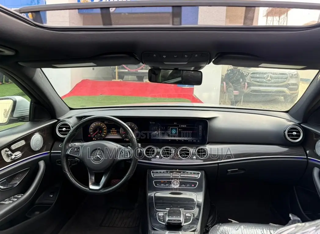 Mercedes-Benz E400 2018 Silver