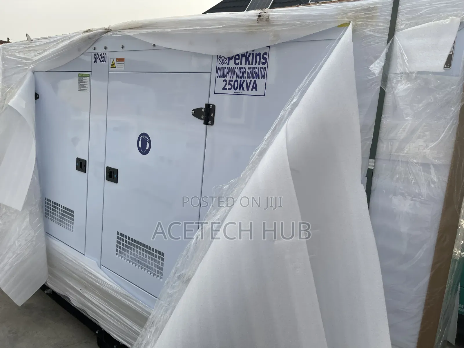 Perkins 250kva Soundproof Diesel Generator (Stamford Alternator)