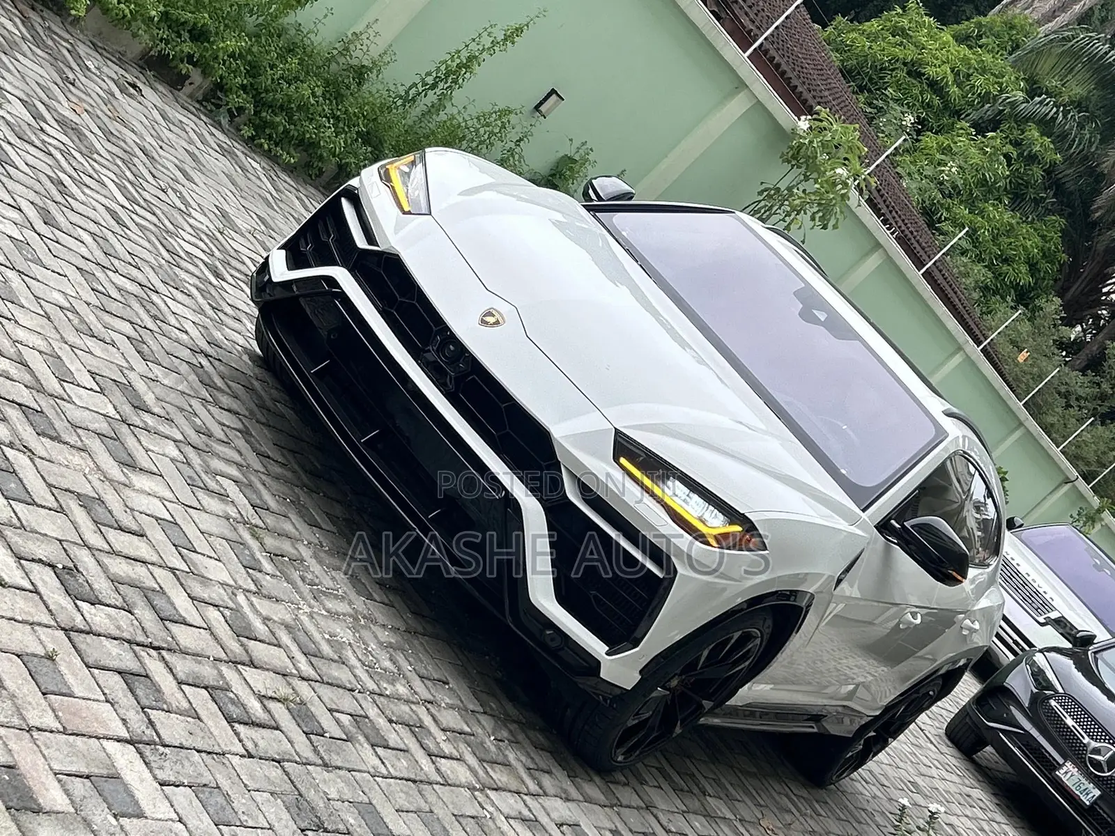 Lamborghini Urus Base 2019 White