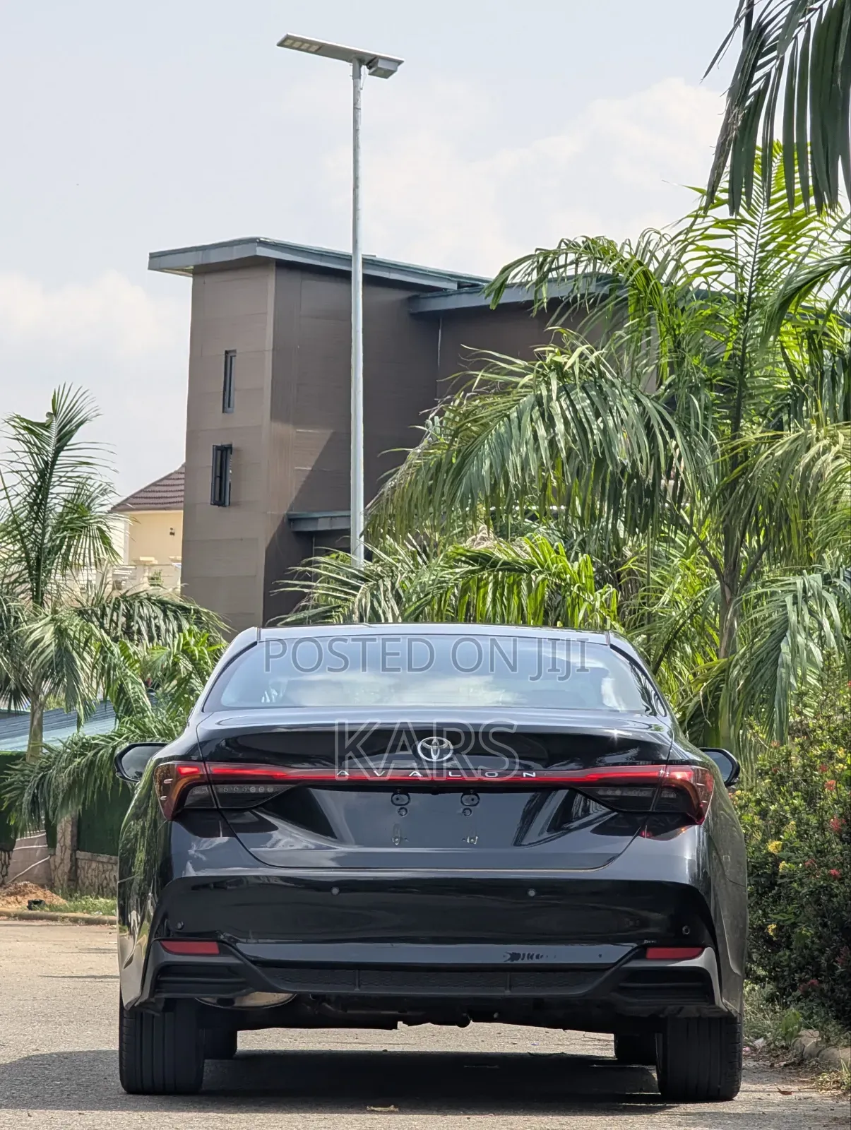 New Toyota Avalon 2025 Black