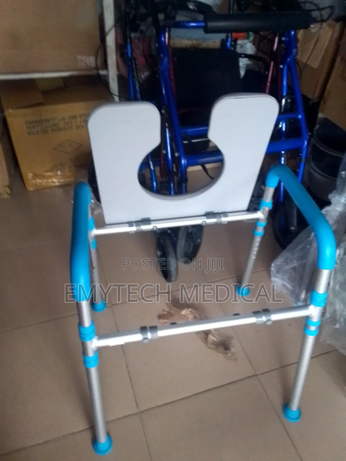 Height Adjustable Toilet Raiser With Guild