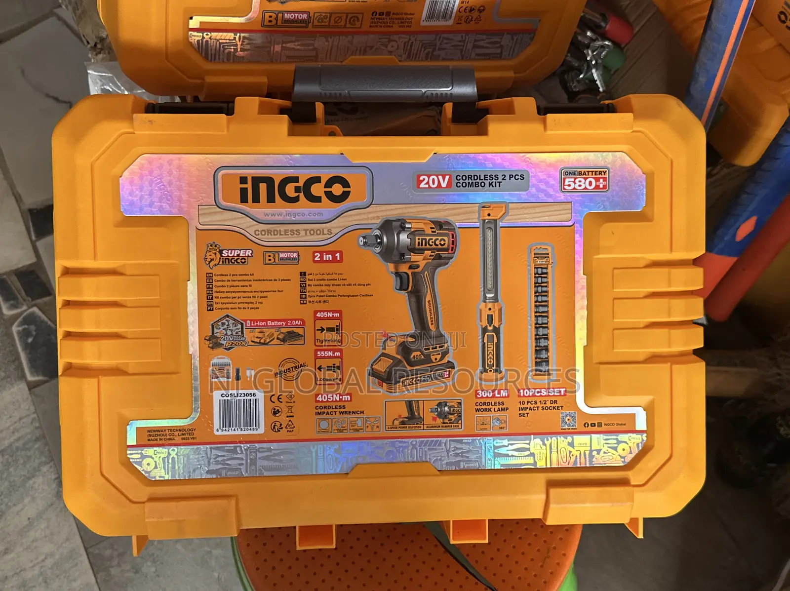 2 in 1 Combo Kit Ingco (Cordless Impact Wrench and Working Lamp)