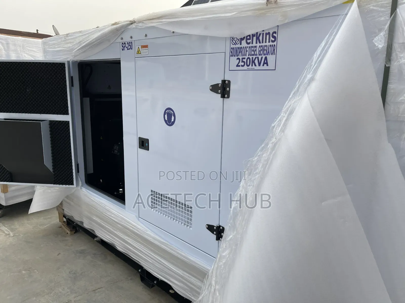 Perkins 3phase 250kva Soundproof Diesel Generator - Reliable