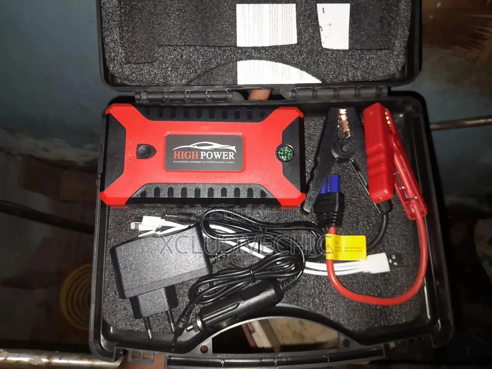 High-Power Multi-Function Car Jump Starter" - No Inflator