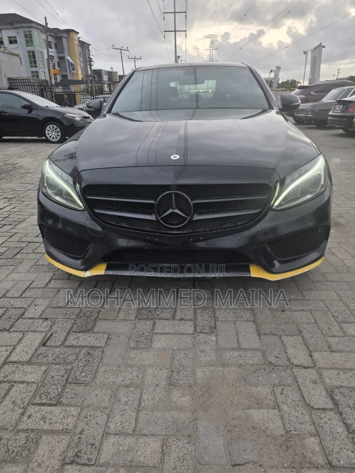 Mercedes-Benz C300 2018 Black