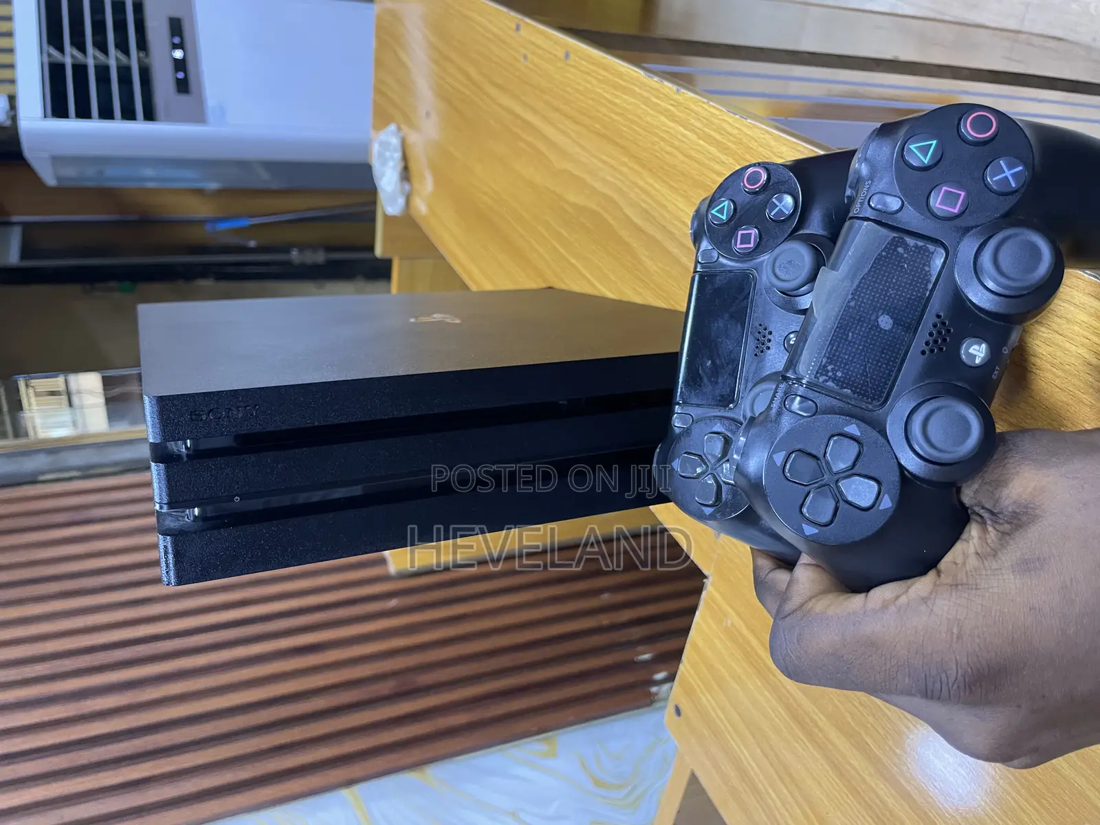 Belgium Ps4 Pro (With Games Installed)