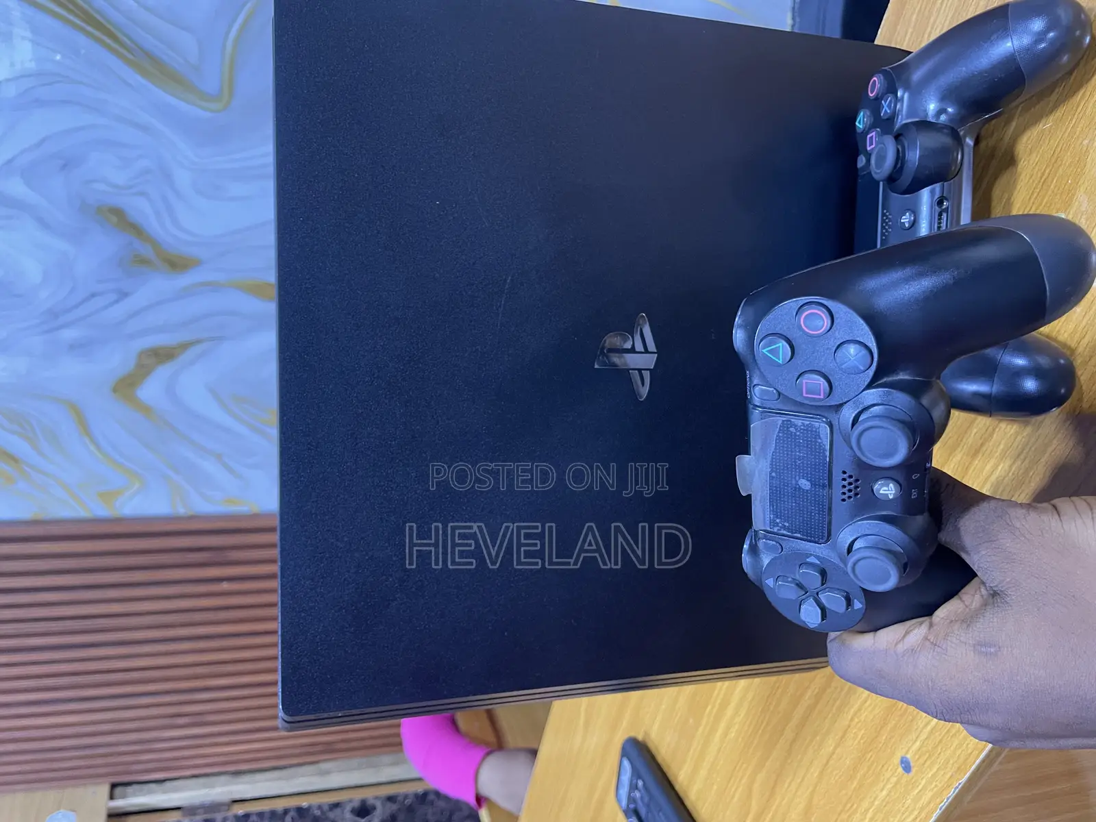 Belgium Ps4 Pro (With Games Installed)