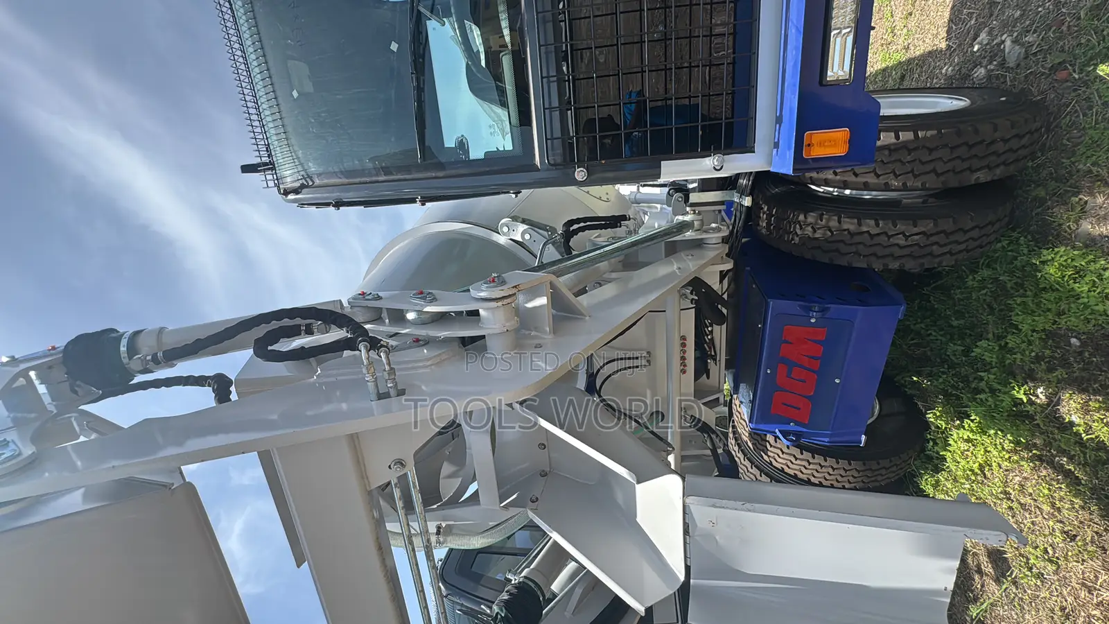 DGM-6000m Mobile Concrete Mixer Truck 6cubic 6000l