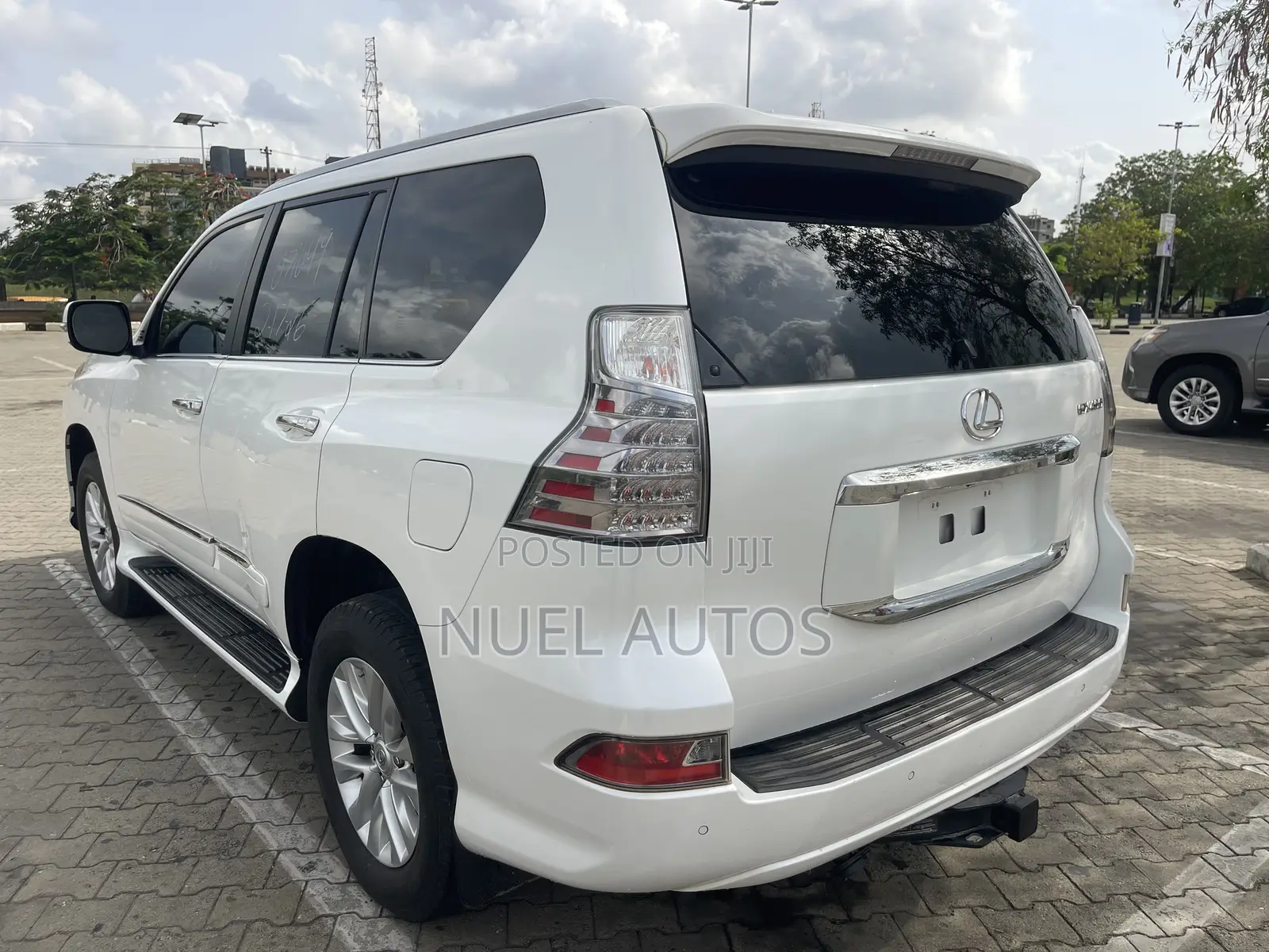 Lexus GX 460 Base 2014 White