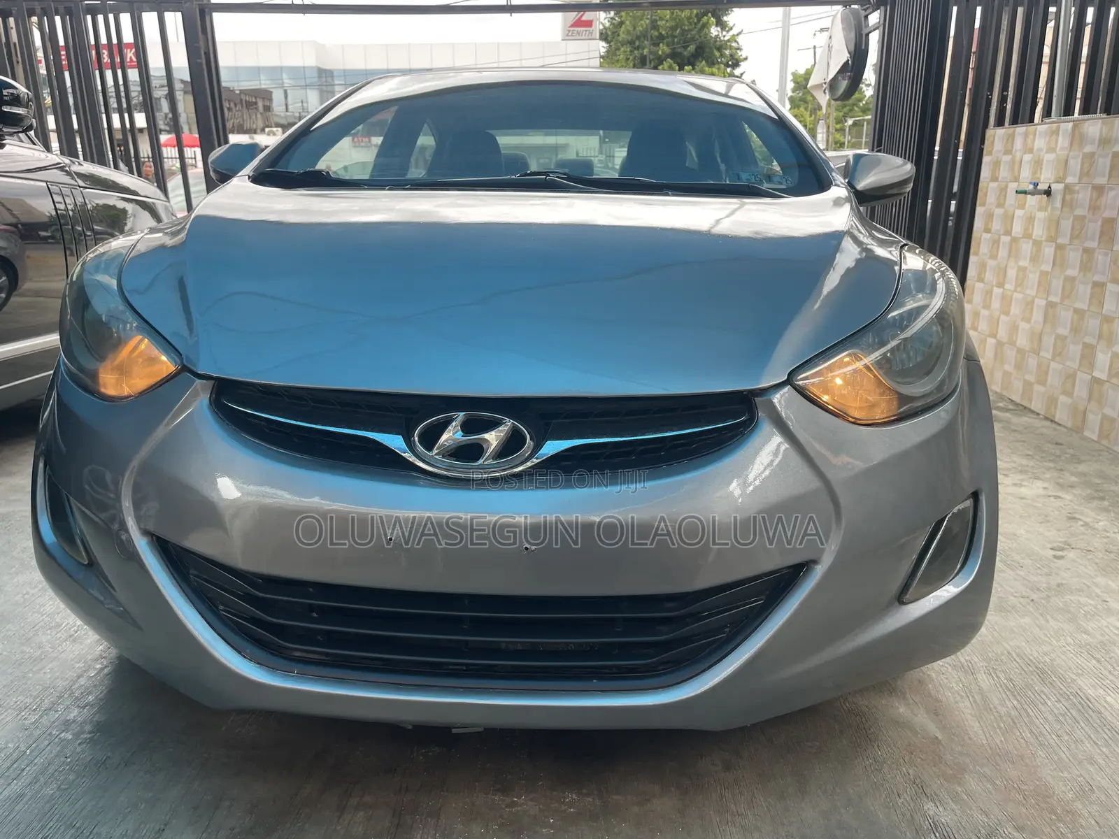 Hyundai Elantra GLS 2011 Silver