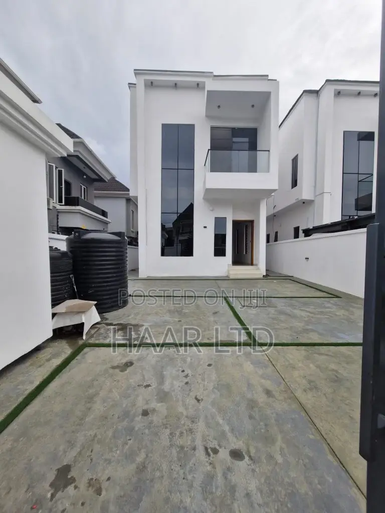 5bdrm Duplex in Osapa london for sale