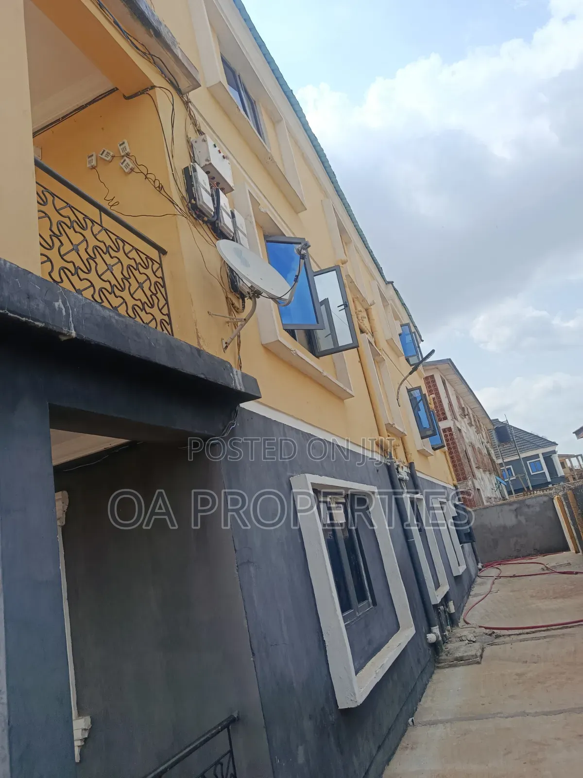 18bdrm Apartment in Ibadan for sale