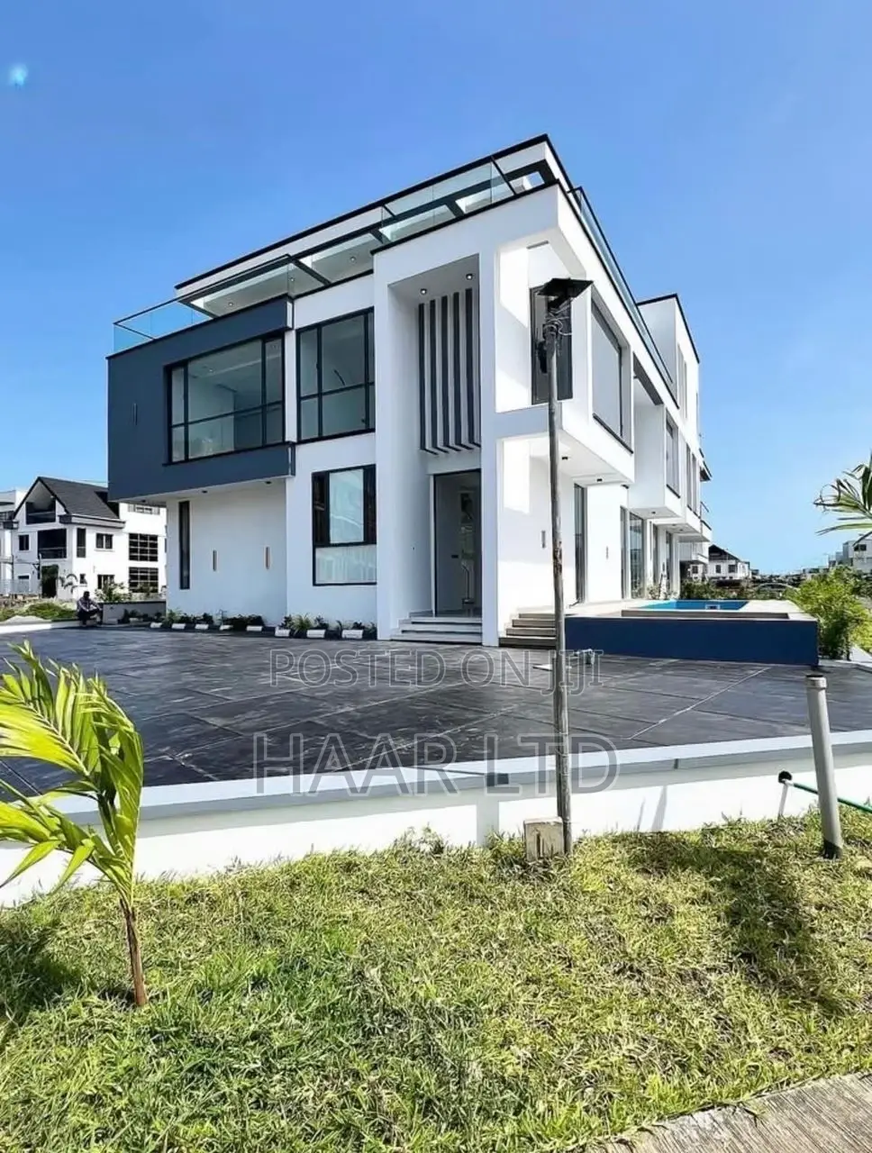 5bdrm Duplex in Ikate for sale