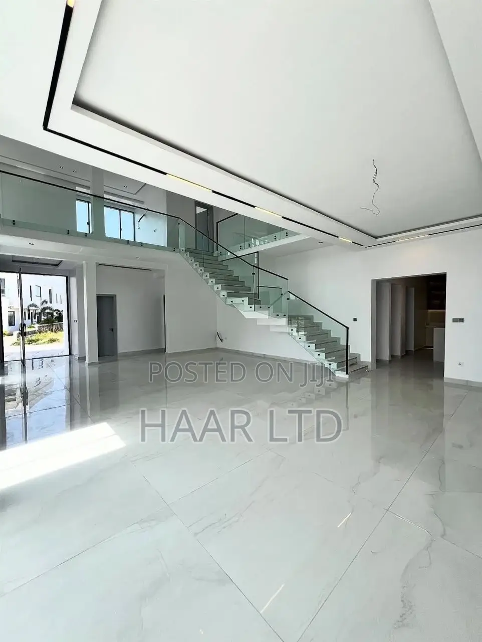 5bdrm Duplex in Ikate for sale