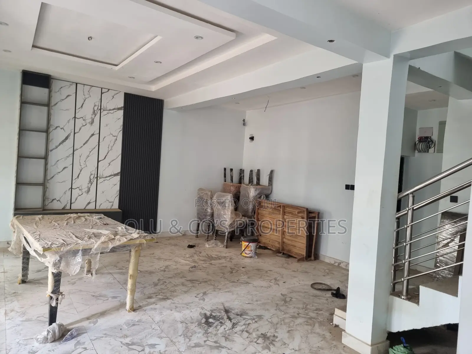 4bdrm Duplex in An Estate In Lugbe for rent