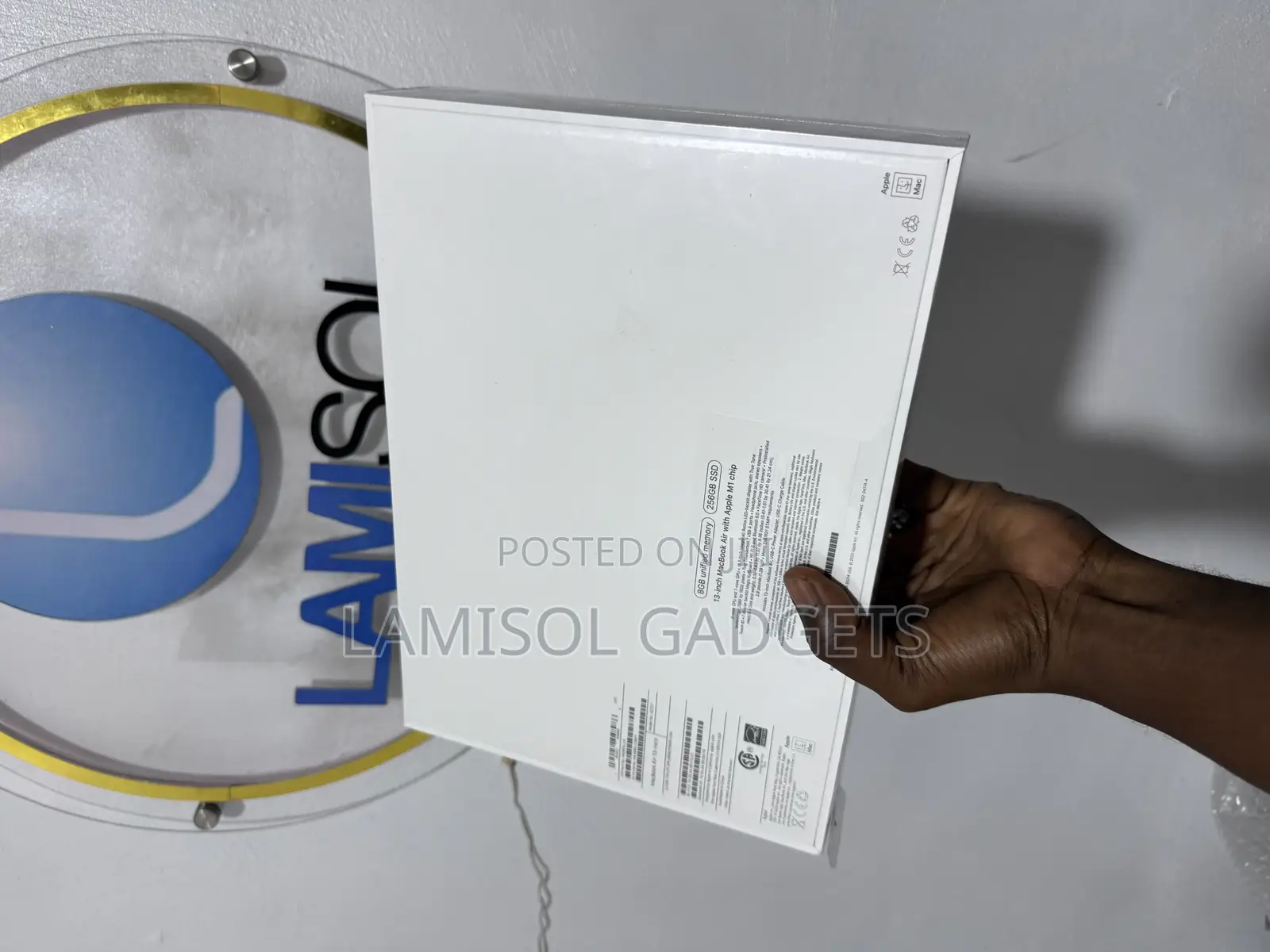 New Laptop Apple MacBook Air 2020 M1 8GB Apple M1 SSD 256GB