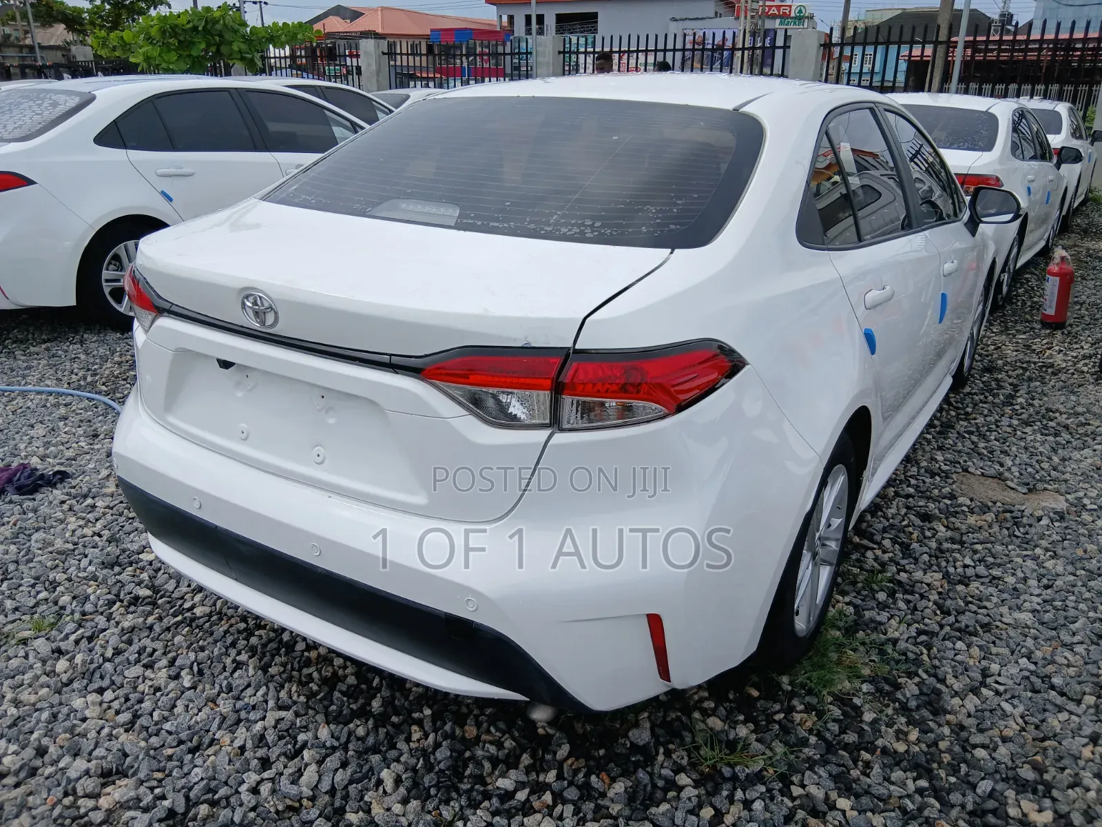Toyota Corolla LE 2021 White