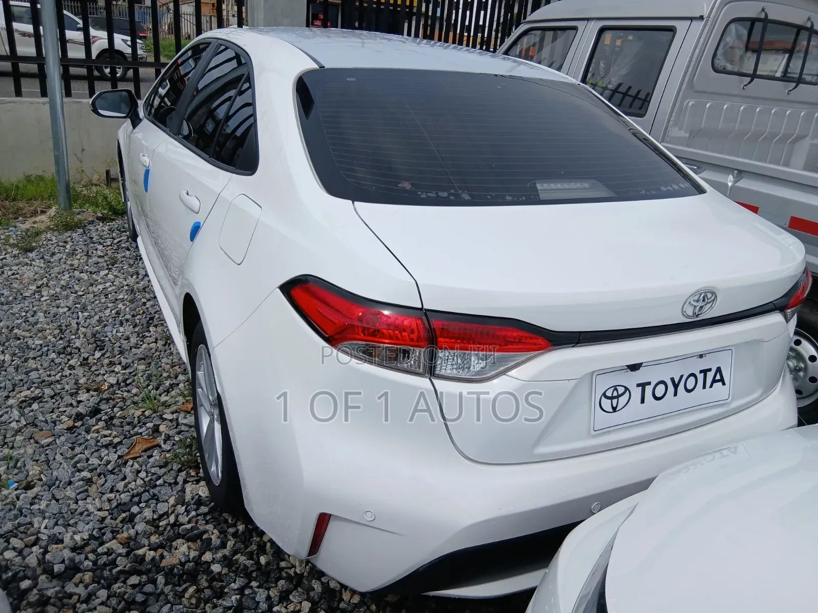 Toyota Corolla LE 2021 White