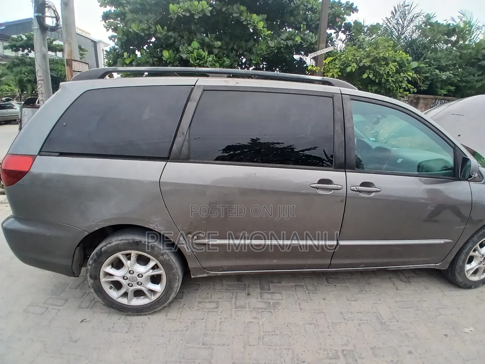 Toyota Sienna 2005 Gray