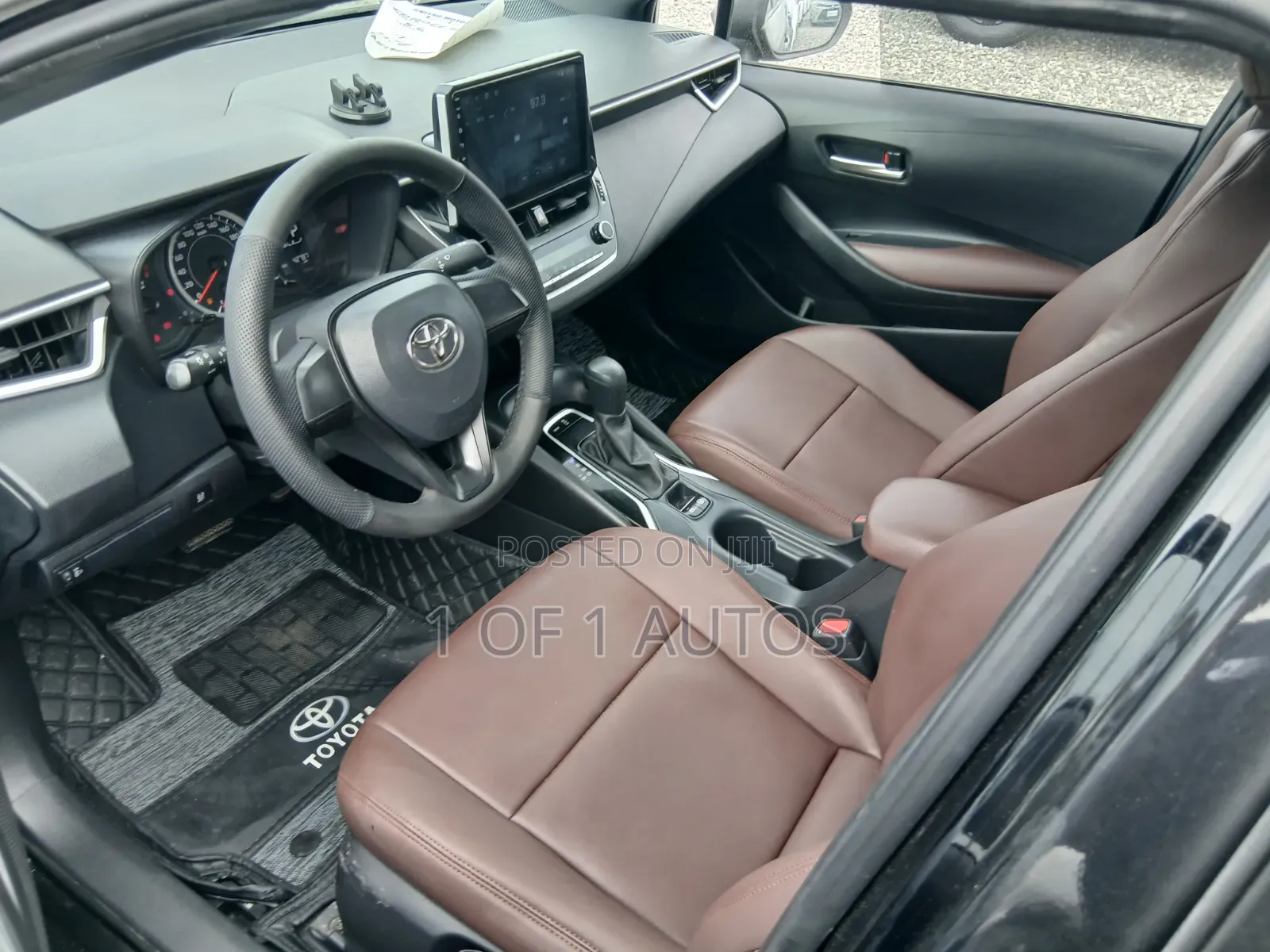 Toyota Corolla LE 2021 Black