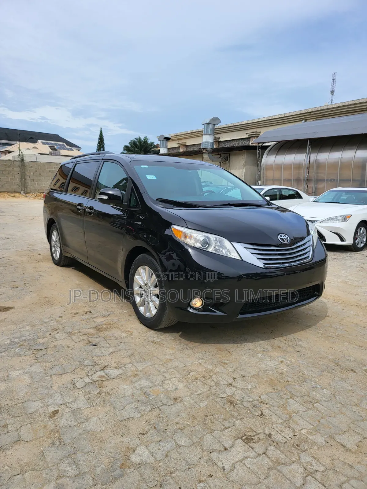 Toyota Sienna Limited 7-Passenger 4dr Minivan AWD (3.5L 6cyl 6A) 2014