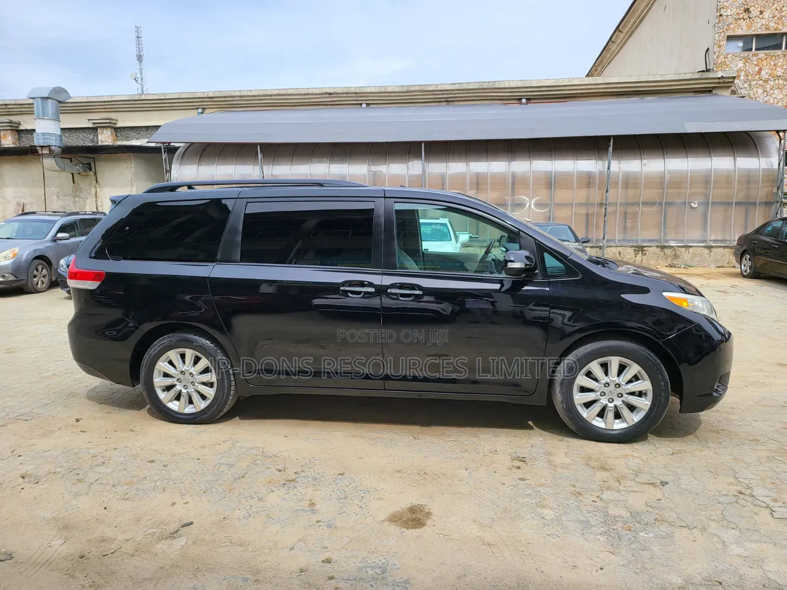 Toyota Sienna Limited 7-Passenger 4dr Minivan AWD (3.5L 6cyl 6A) 2014