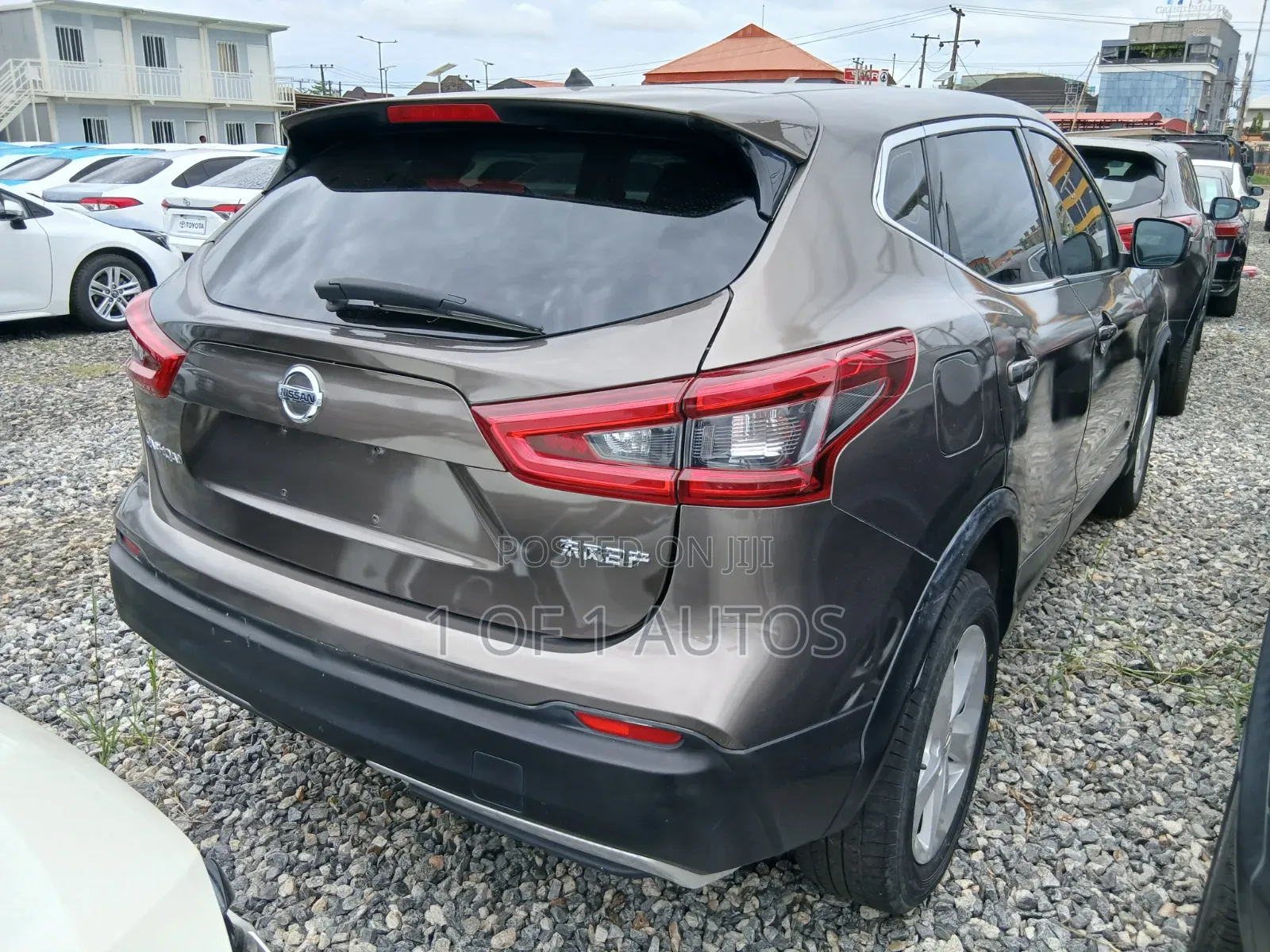 Nissan Qashqai 2022 Brown