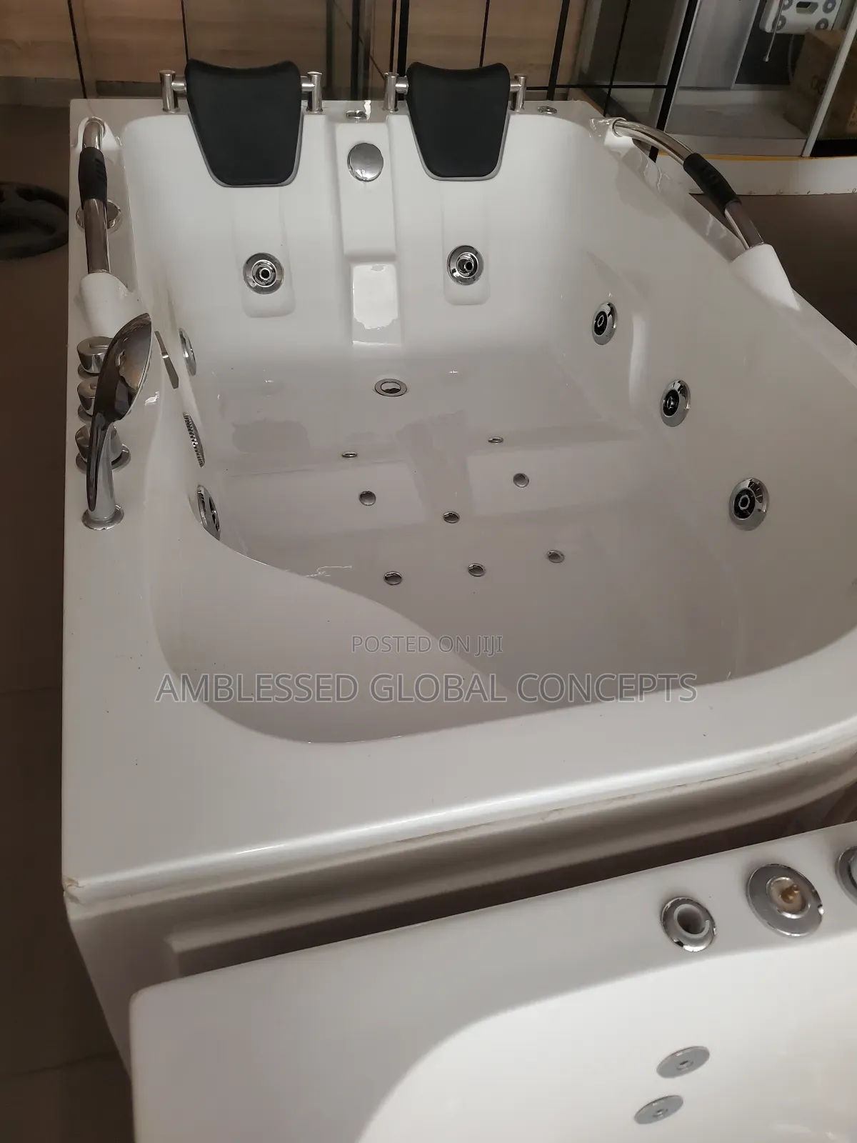 Bathing Jacuzzi