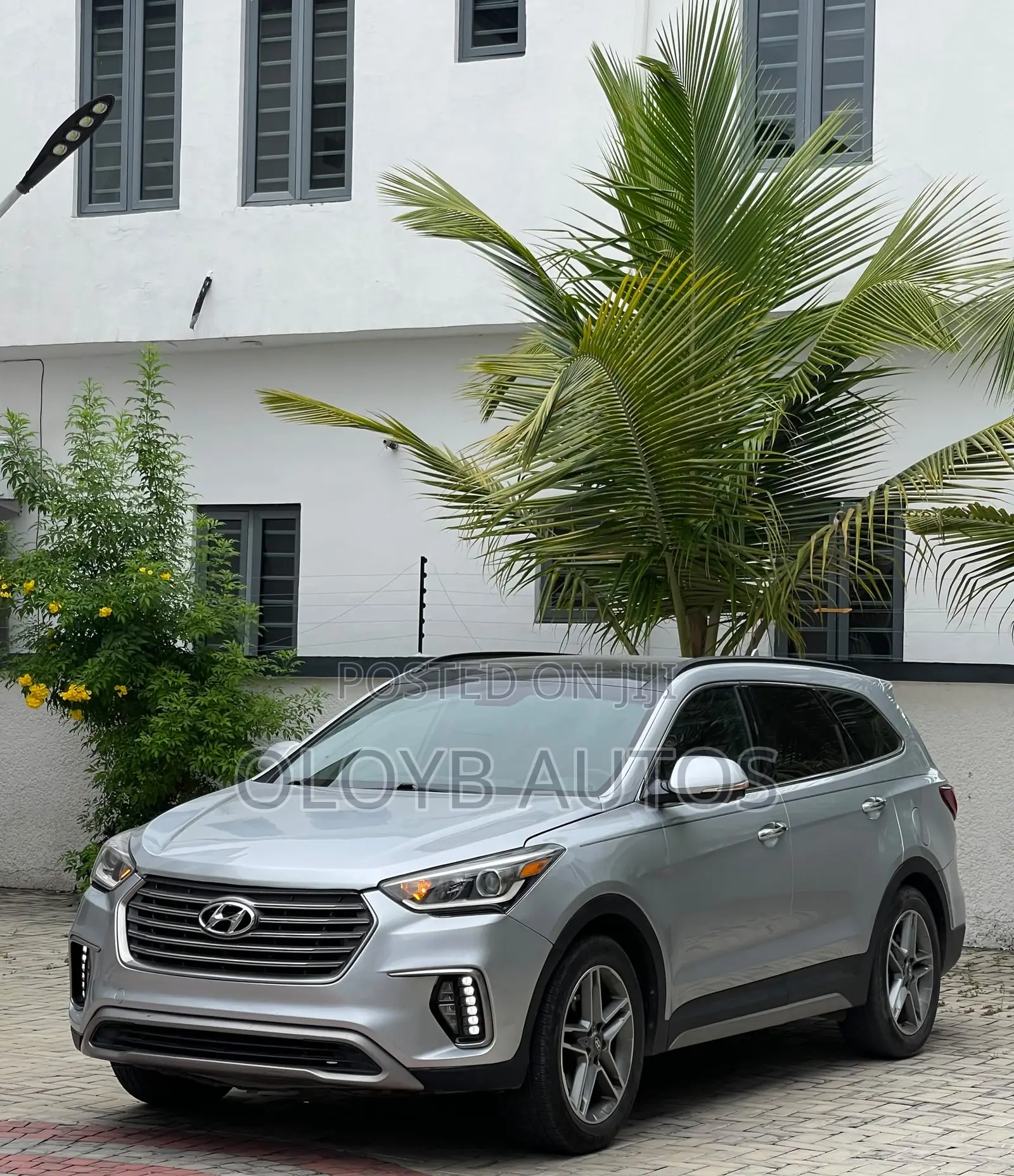 Hyundai Santa Fe Limited Ultimate AWD 2018 Silver