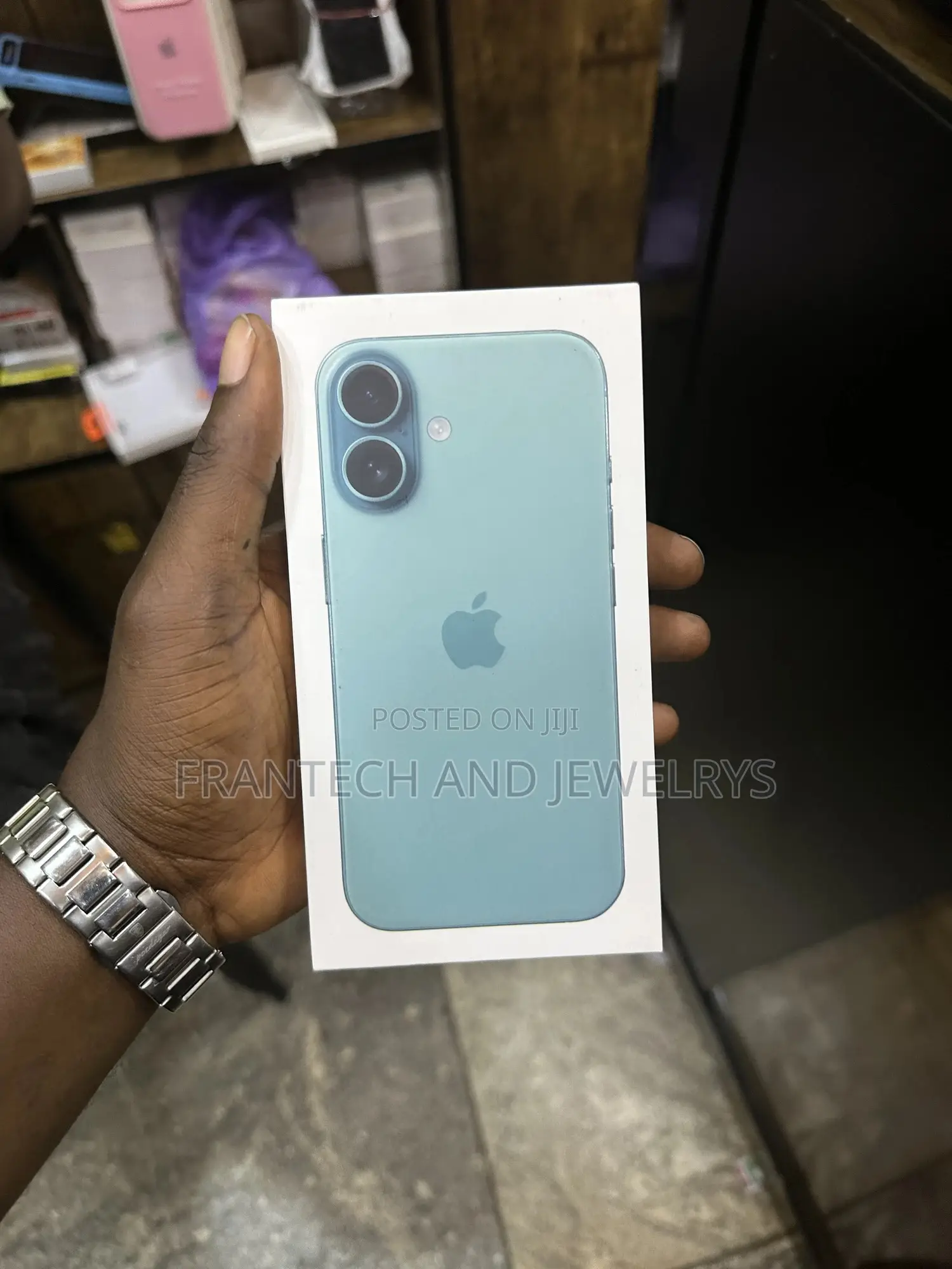 New Apple iPhone 16 256 GB Blue