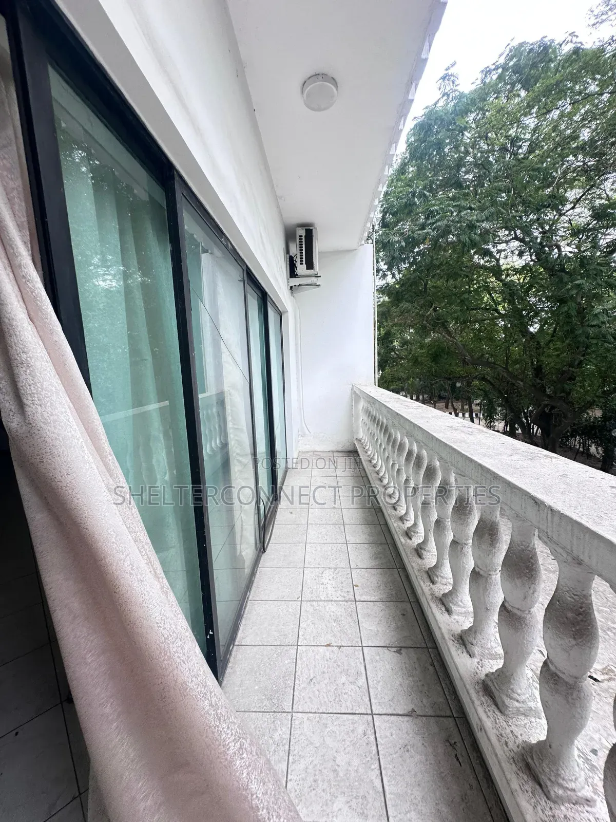 3bdrm Apartment in Lekki Expressway for rent