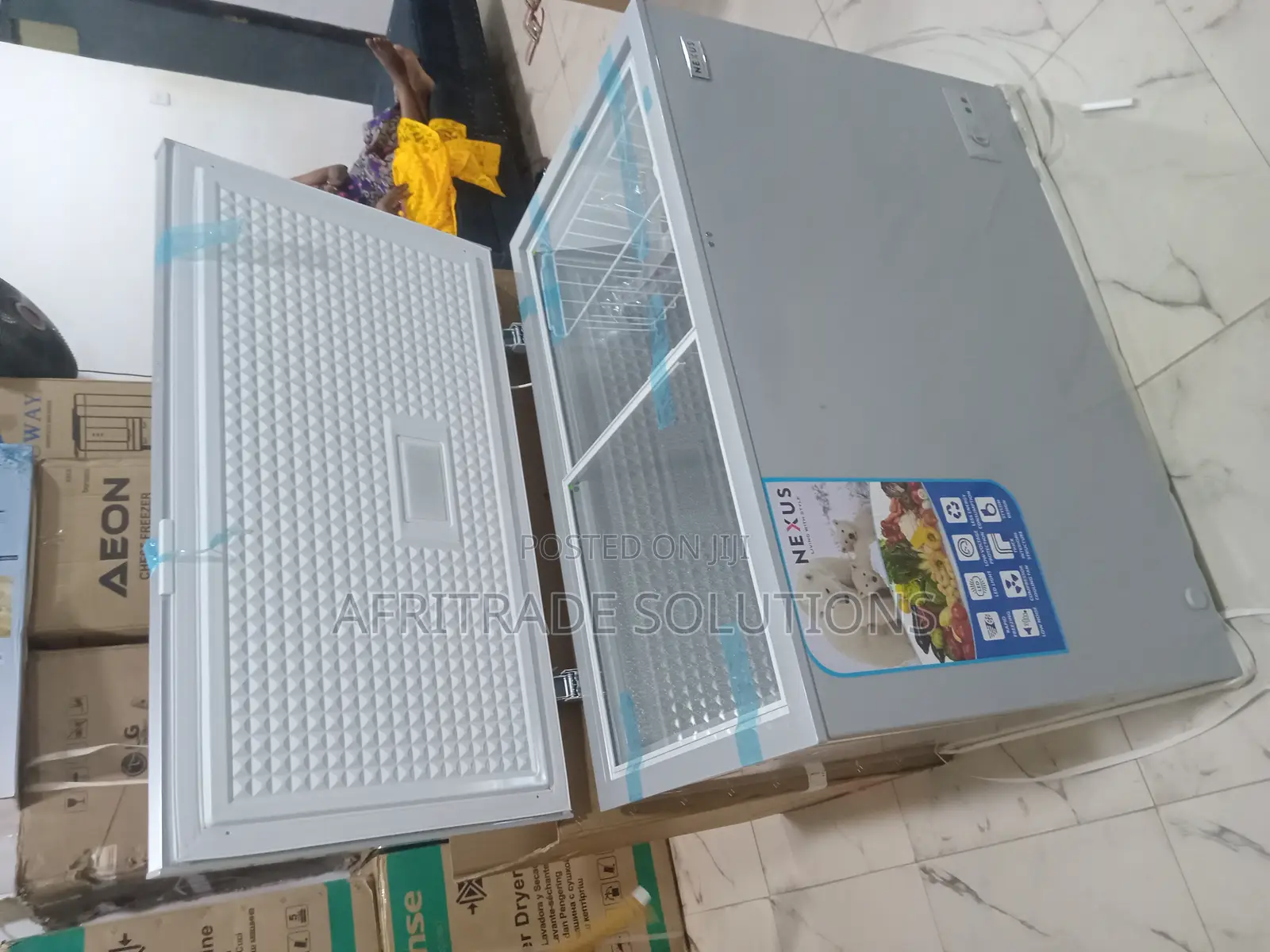 Nexus Nx-400g Freezer for Homes and Shops