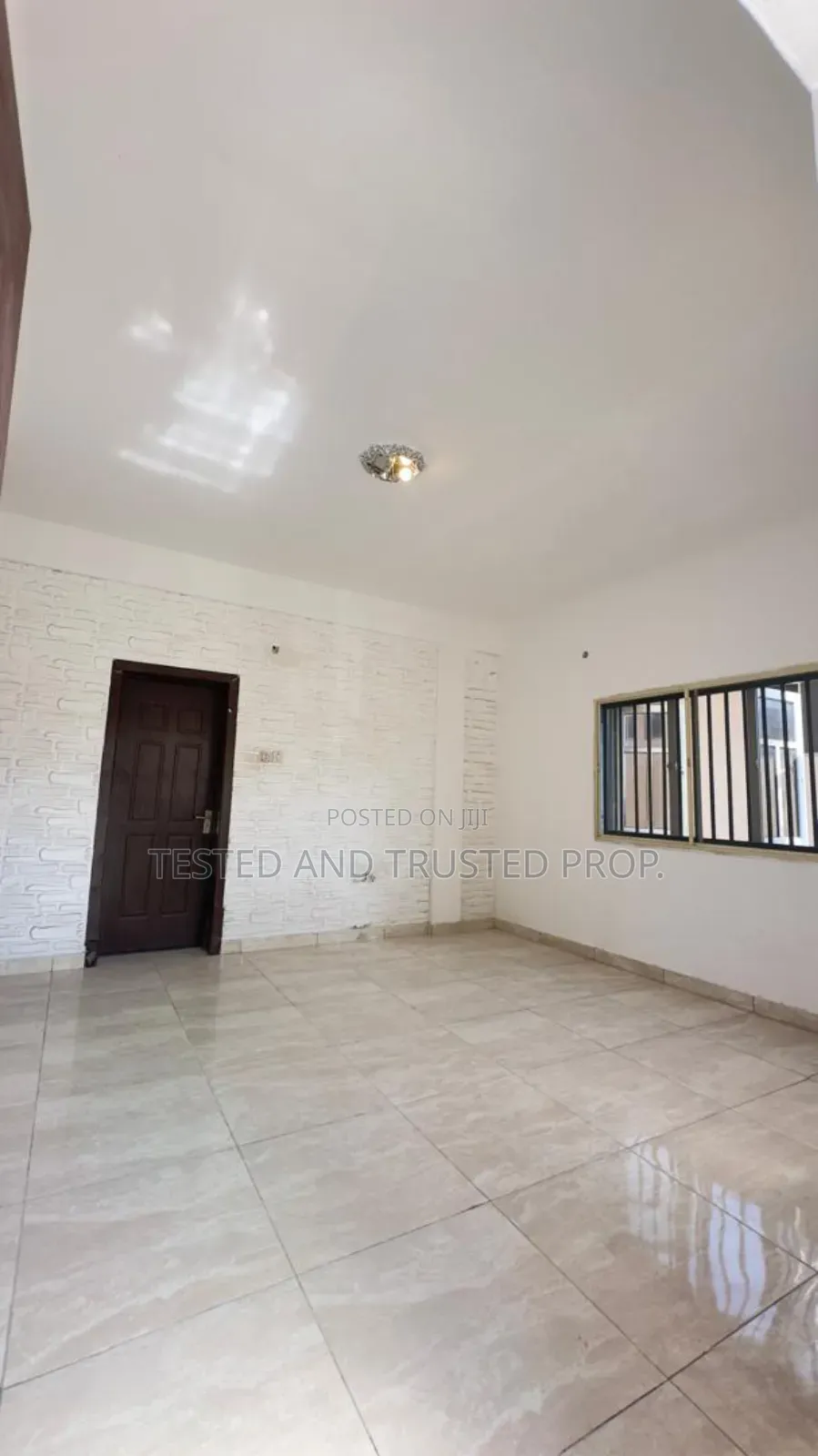 Mini Flat in Osapa London for rent