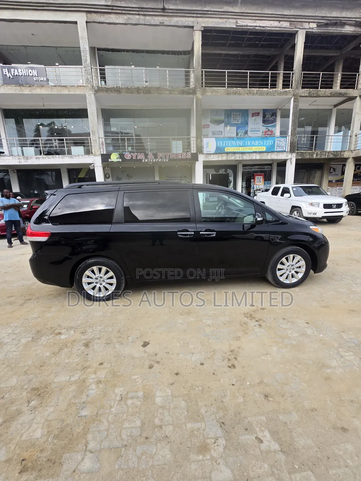 Toyota Sienna 2014 Black