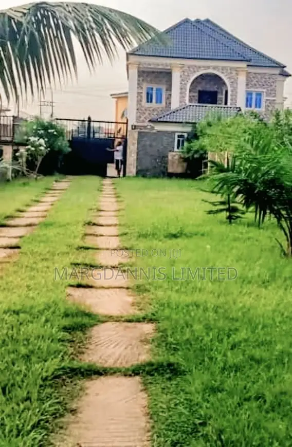 4bdrm Block of Flats in Ibeshe for sale