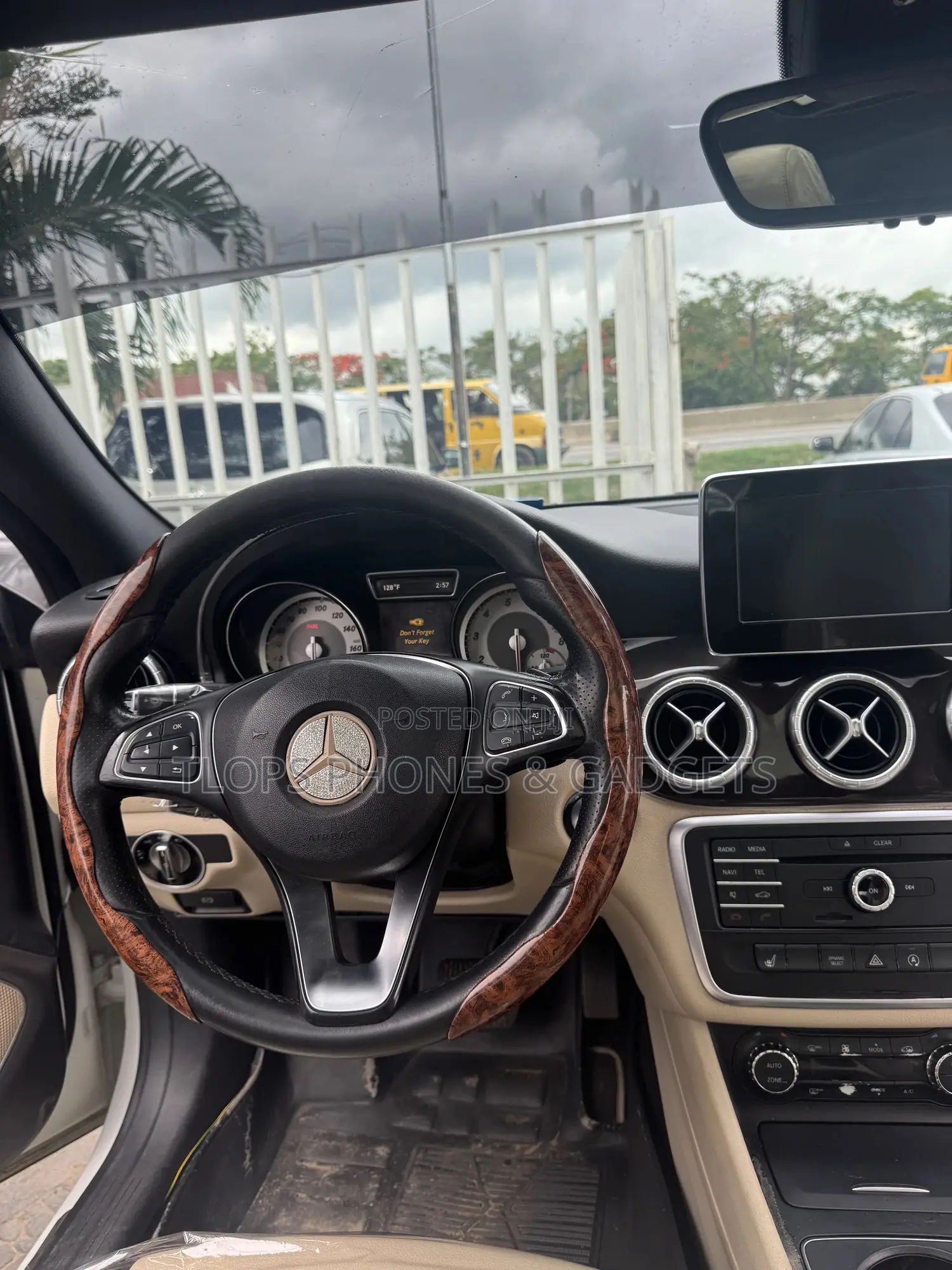 Mercedes-Benz CLA-Class 2014 White