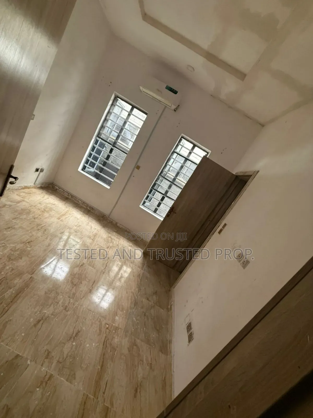 1bdrm Apartment in Orchid, Chevron for rent