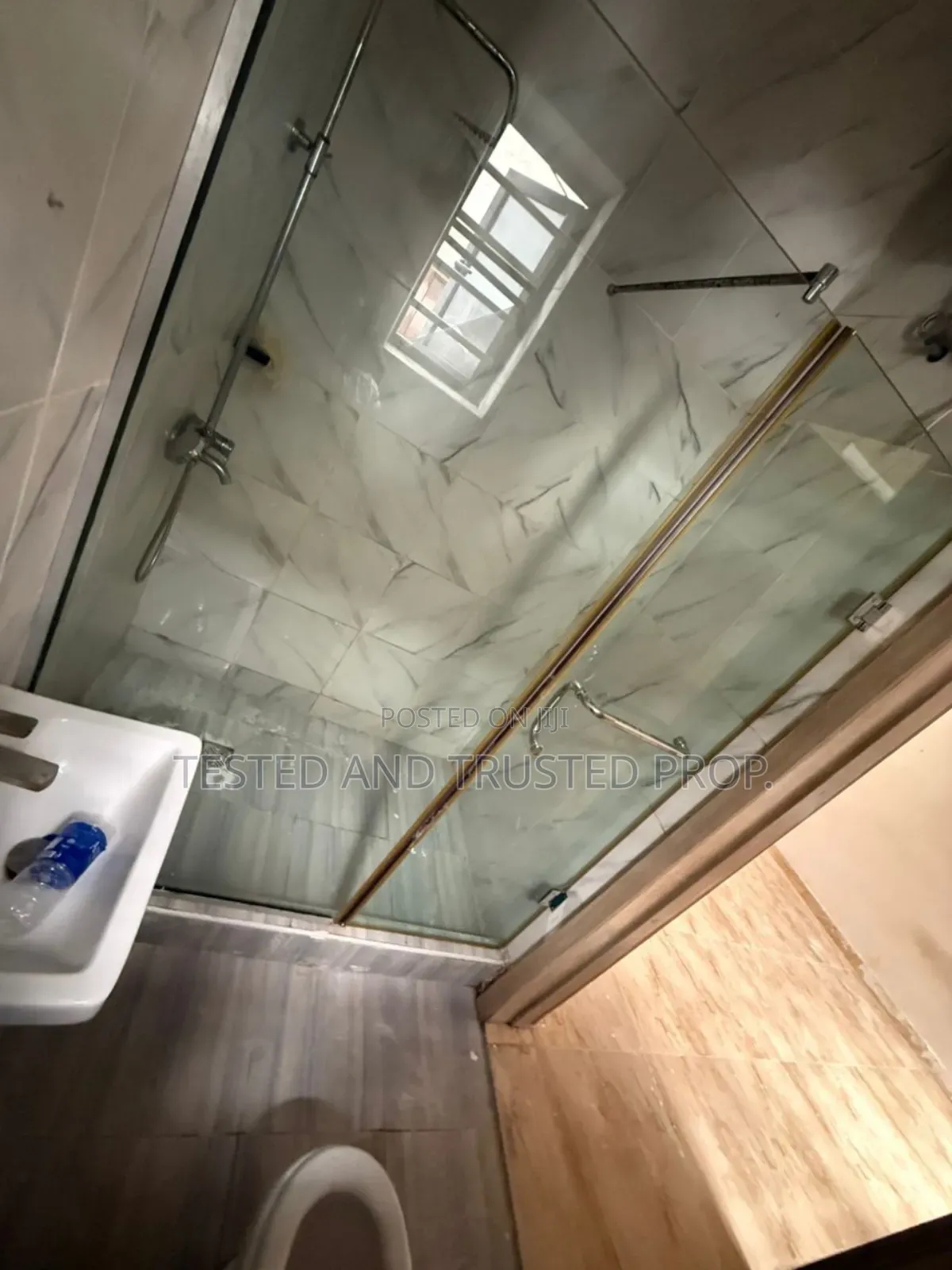 1bdrm Apartment in Orchid, Chevron for rent