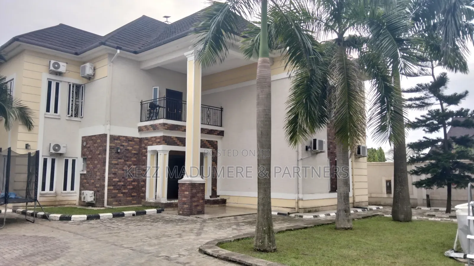 4bdrm Duplex in Unity Estate Eliozu for sale