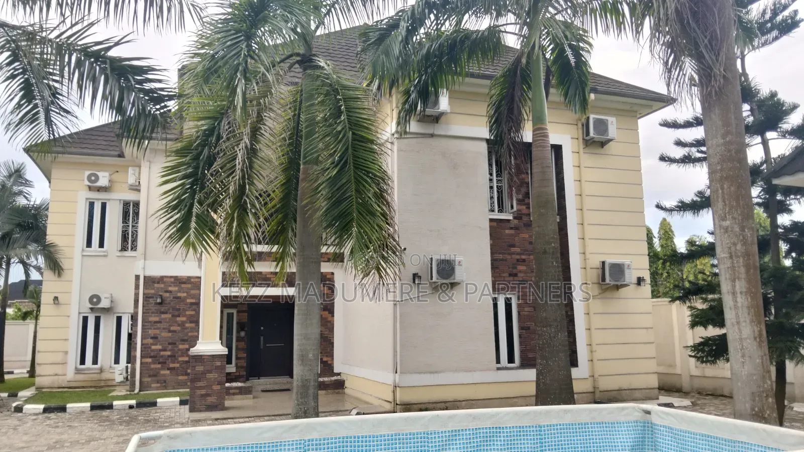 4bdrm Duplex in Unity Estate Eliozu for sale
