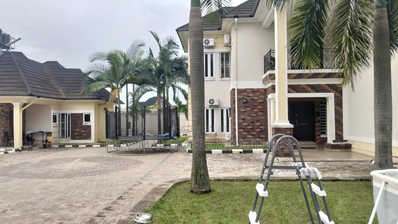 4bdrm Duplex in Unity Estate Eliozu for sale