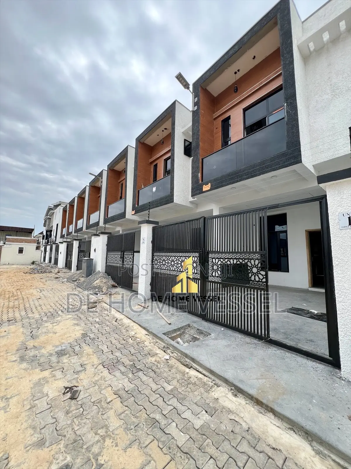 3bdrm Townhouse/Terrace in Ajah for sale