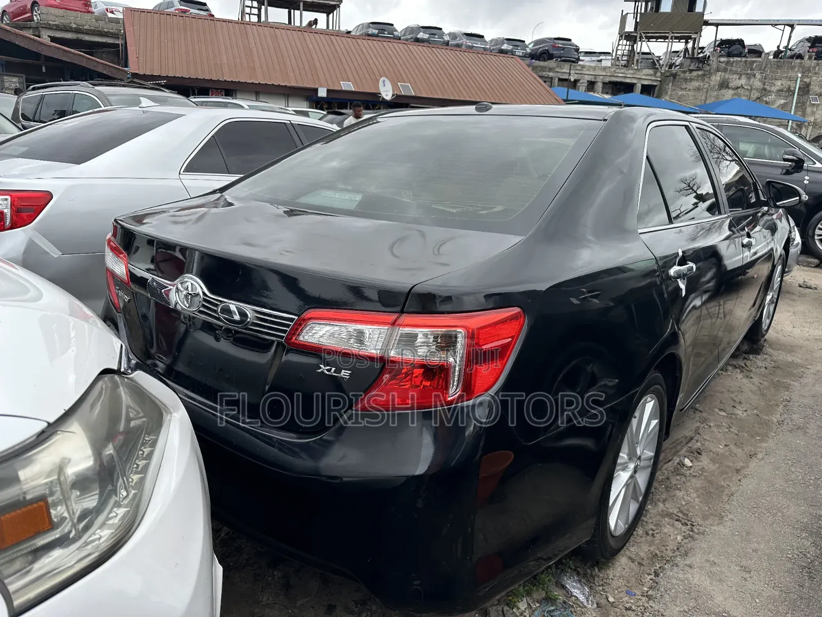 Toyota Camry XLE 4dr Sedan (2.5L 4cyl 6A) 2012 Black