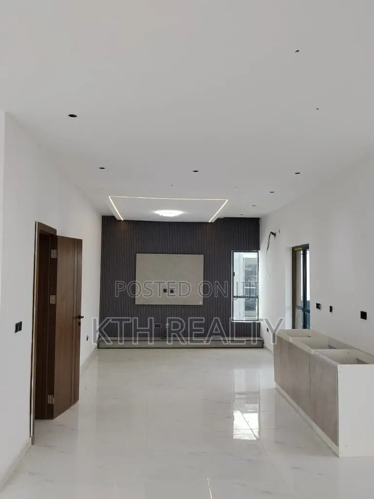 5bdrm Duplex in Ologolo for rent