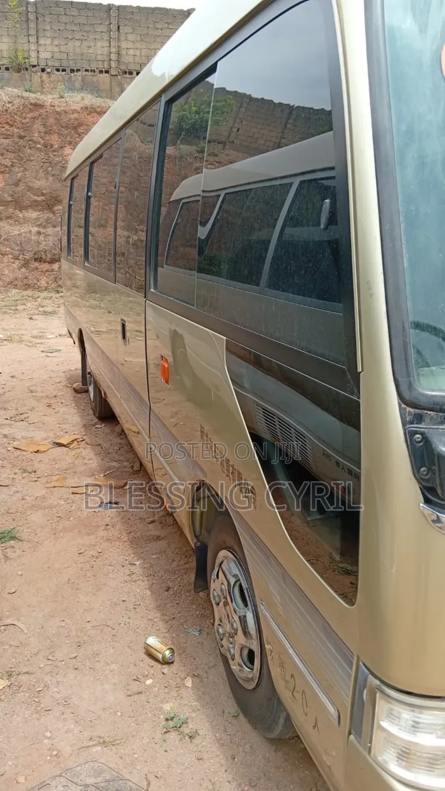 Toyota Coaster 2010 Gold