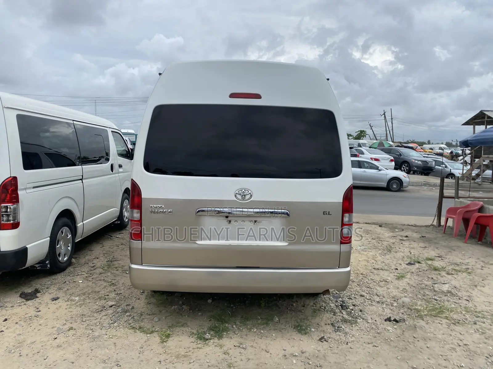 Toyota HiAce 2015 White