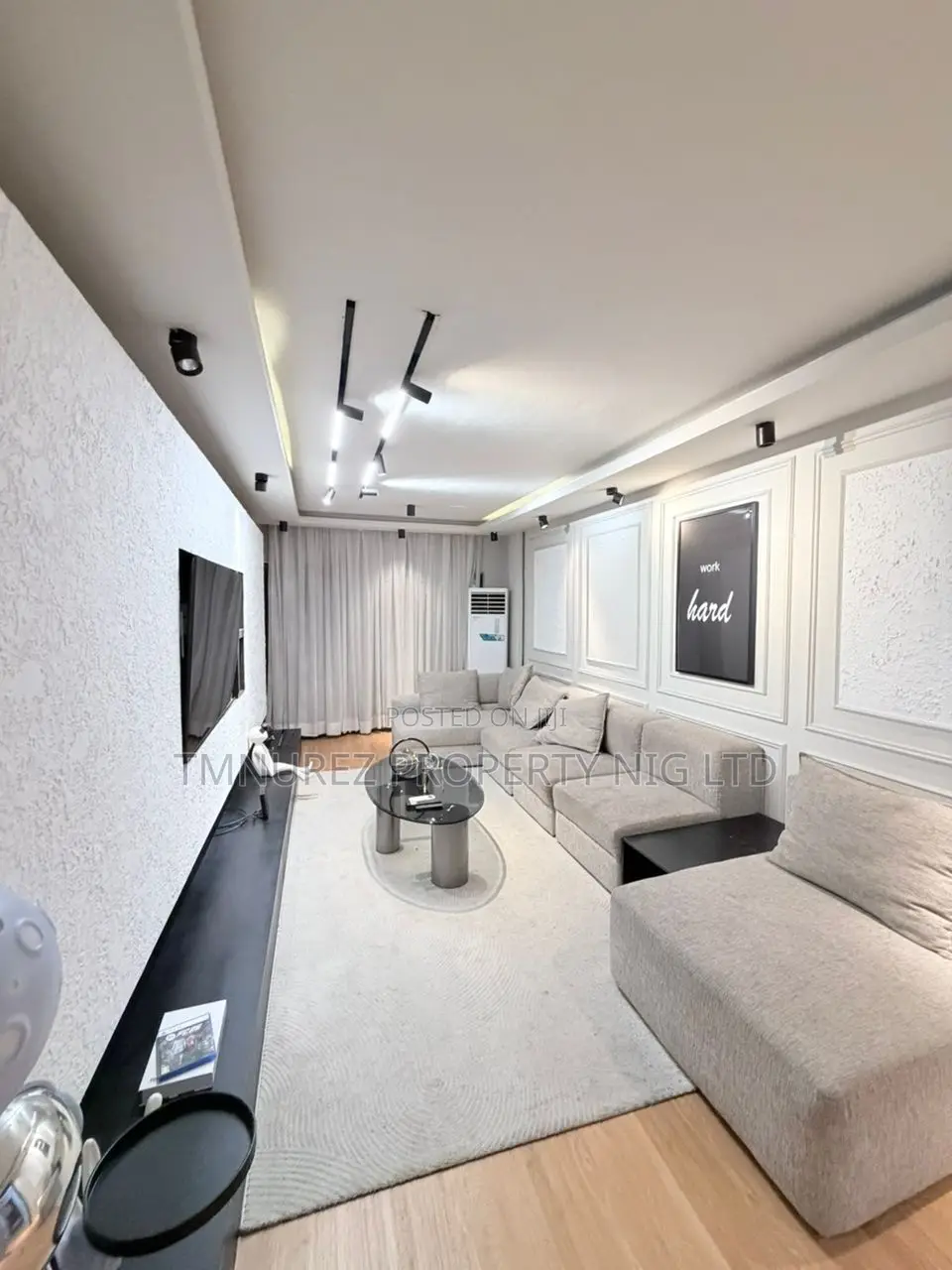Furnished 2bdrm Apartment in Lekki Phase 1 for rent