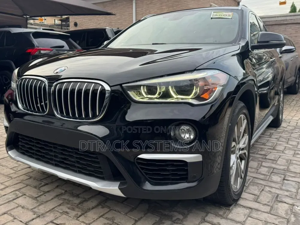 BMW X1 xDrive28i AWD 2017 Black